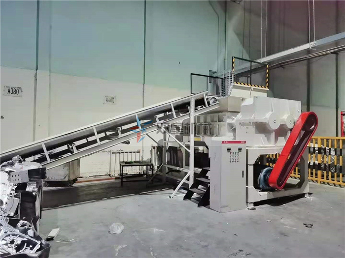 雙軸撕碎機(jī)和單軸撕碎機(jī)什么區(qū)別，功能上有什么不同？